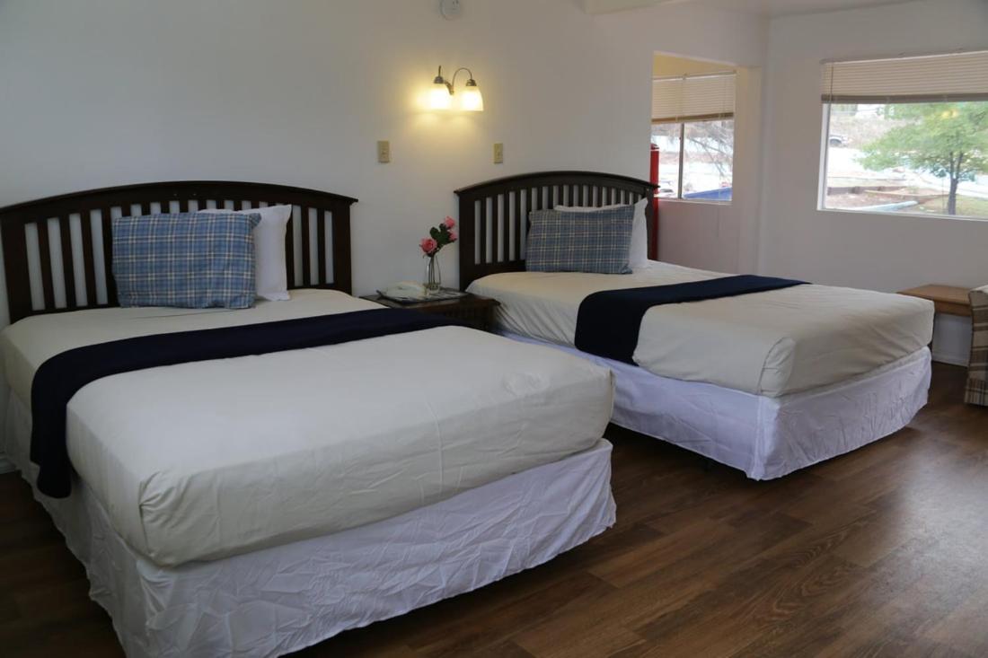 La Fon Motel Маниту Спрингс Екстериор снимка
