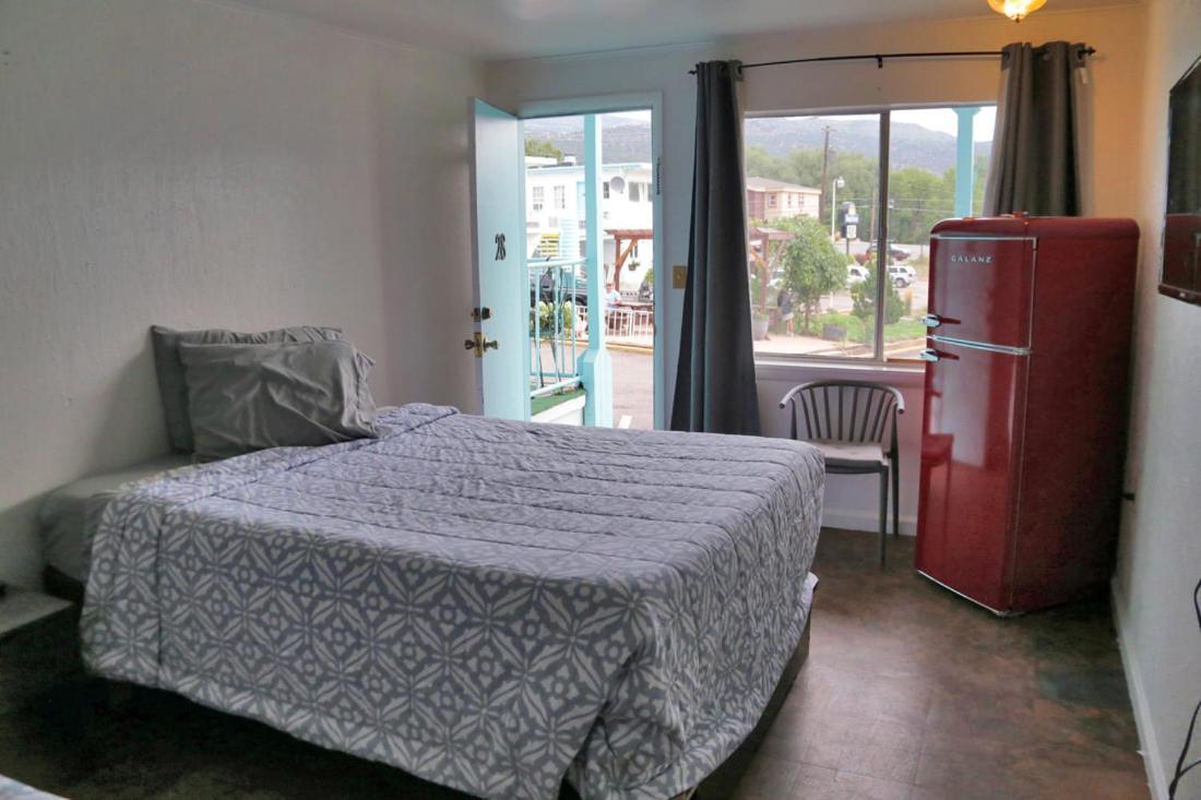 La Fon Motel Маниту Спрингс Екстериор снимка